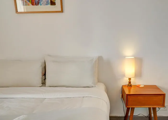 The Lilium By Hello Homes * 锡切斯